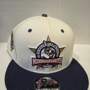 New Era Negro Leagues Discover Greatness Cap - Cream and Navy